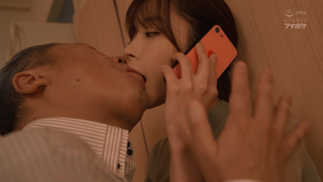 99A学妹黑丝无套内射，完美身材，很润。招合拍女主。